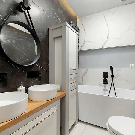 Unique Two Bedroom Perfect For Remote Work By Renters Apartmán Štetín