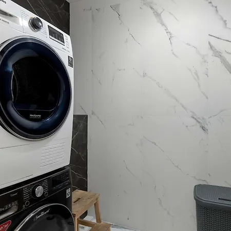 Unique Two Bedroom Perfect For Remote Work By Renters Apartmán